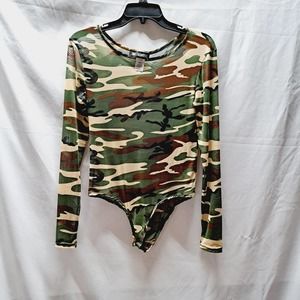OMT FASHIONS Med. Mesh Camo long sleeve snap bodysuit